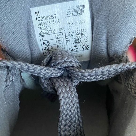 New balance 2002R Grey/White Toddler Sneakers- SZ 7 C - Picture 12 of 13